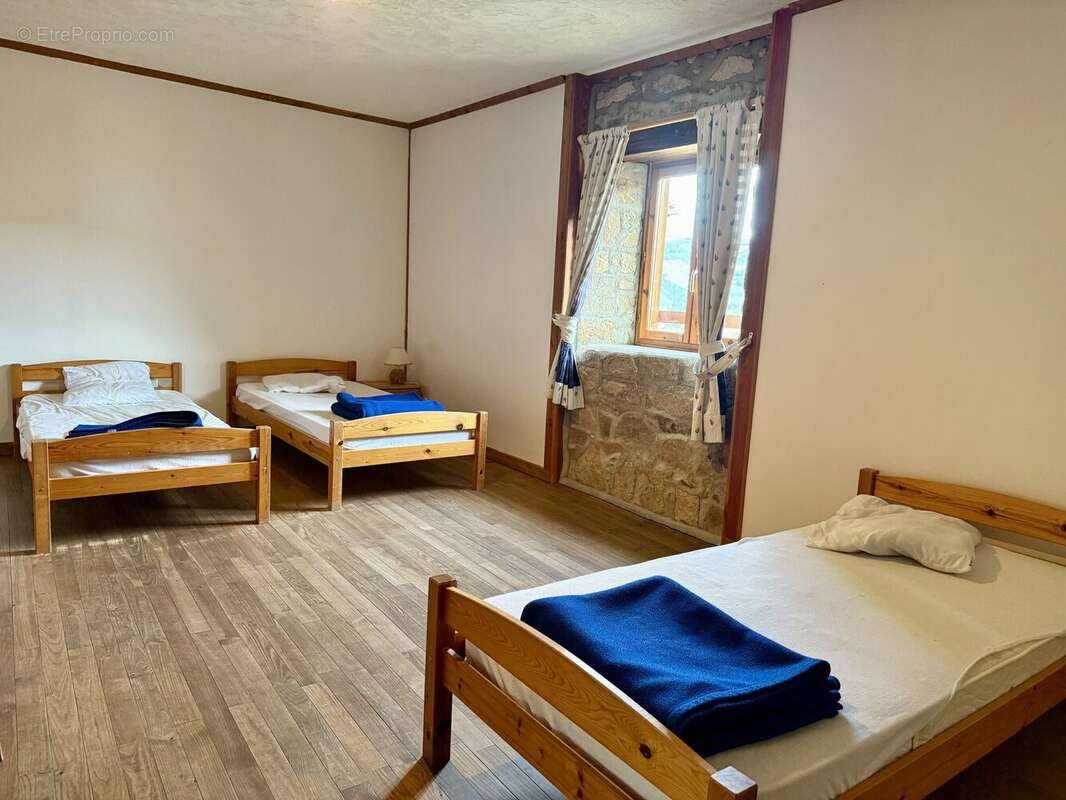 Maison à LES ARDILLATS