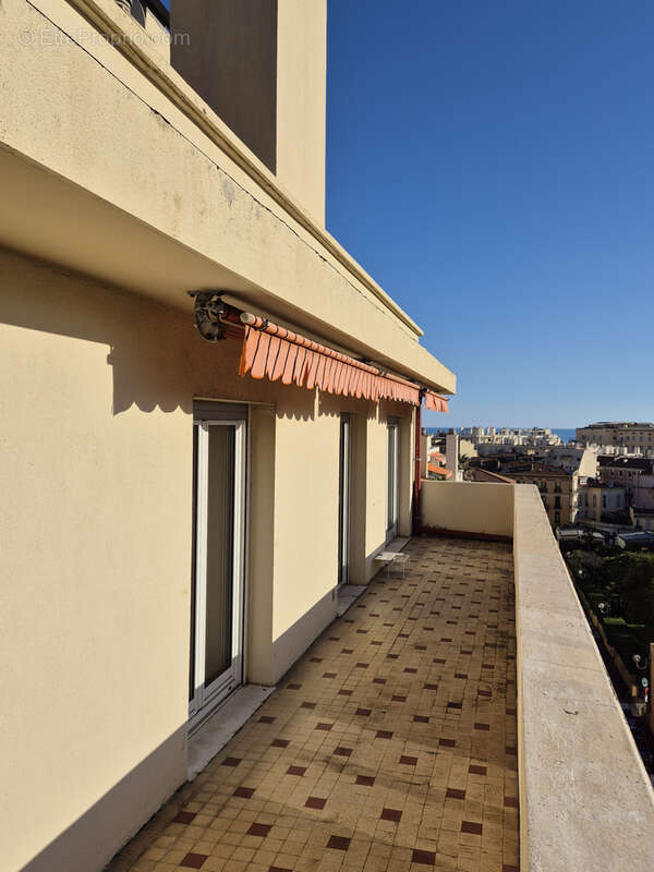 Appartement à MENTON