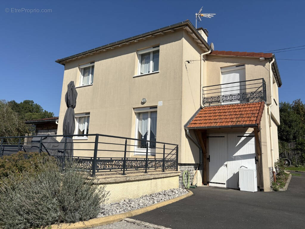 Maison à JUILLAC