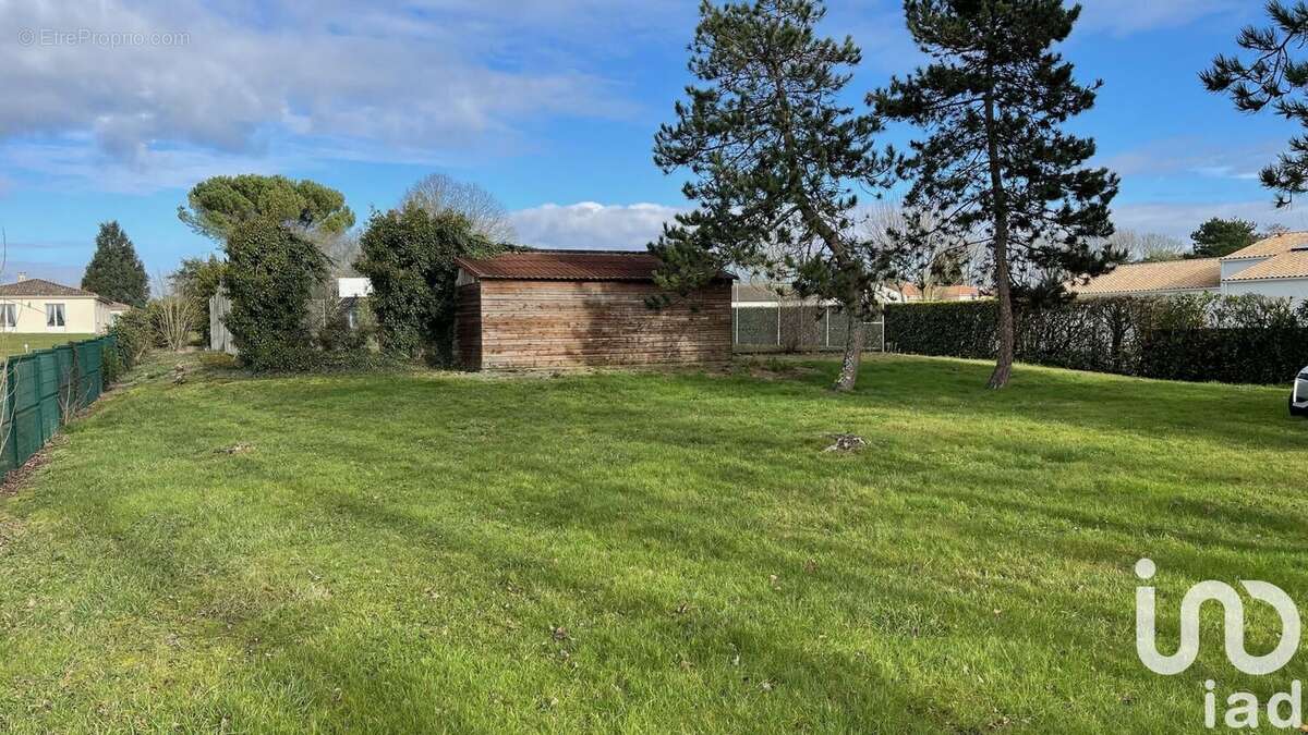 Photo 2 - Terrain à BESSINES