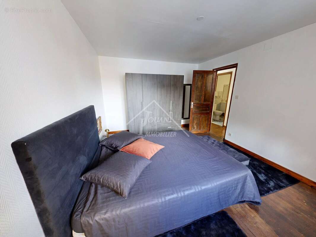 Maison à LOUROUX-DE-BOUBLE