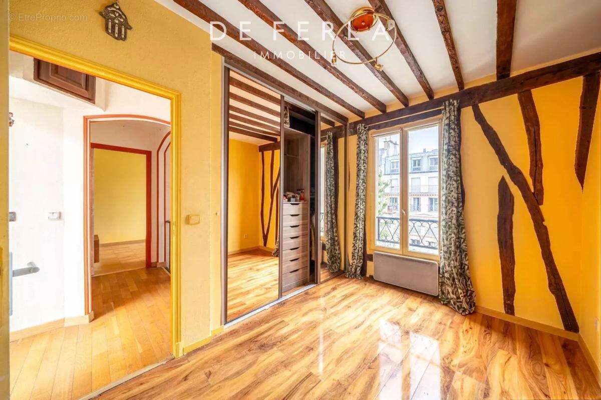 Appartement à PARIS-14E