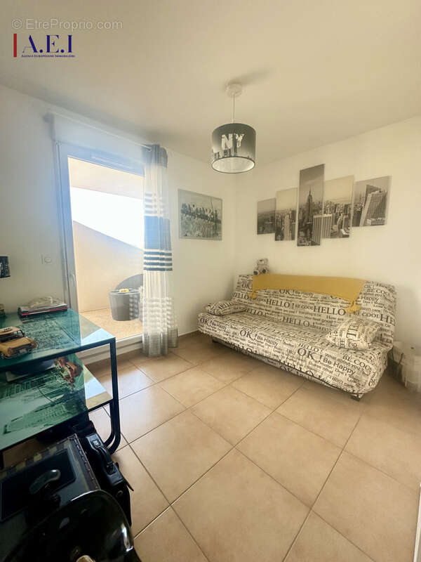 Appartement à SIX-FOURS-LES-PLAGES