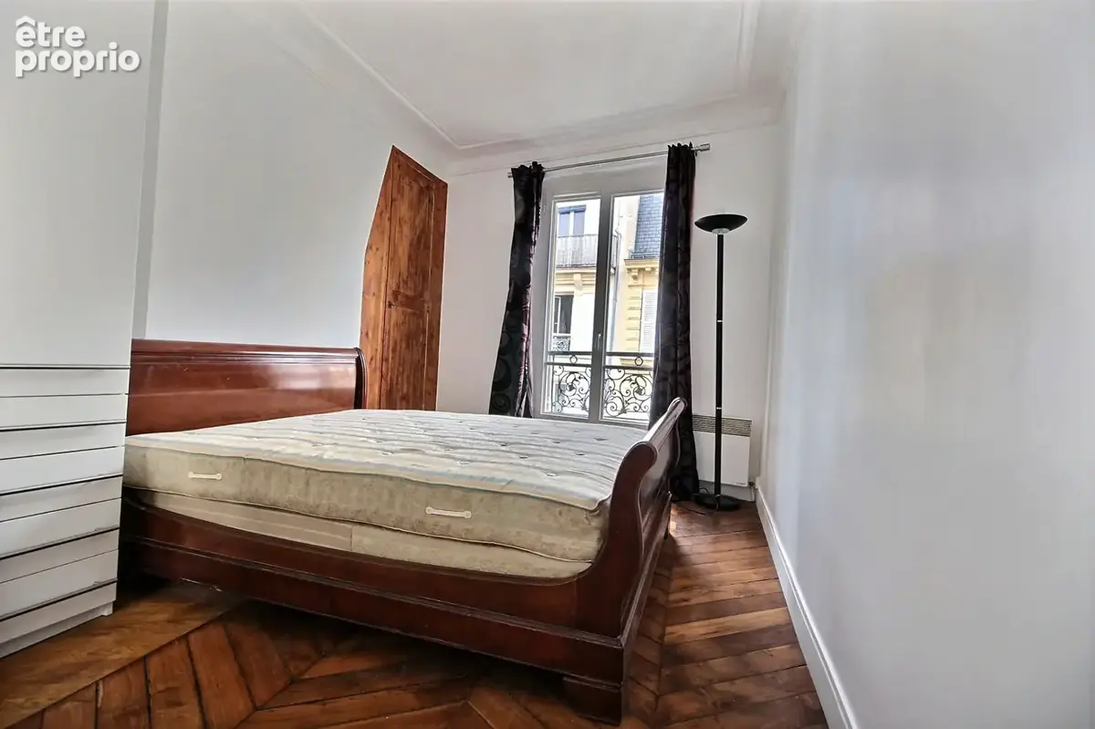 PARIS 18e - Rue Durantin - Abbesses - 2 pièces - 39,88 m² - Cave - photo 4