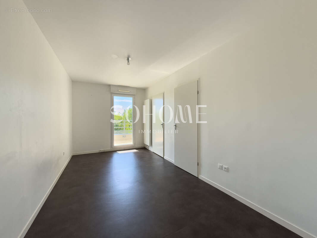 Appartement à BEZANNES
