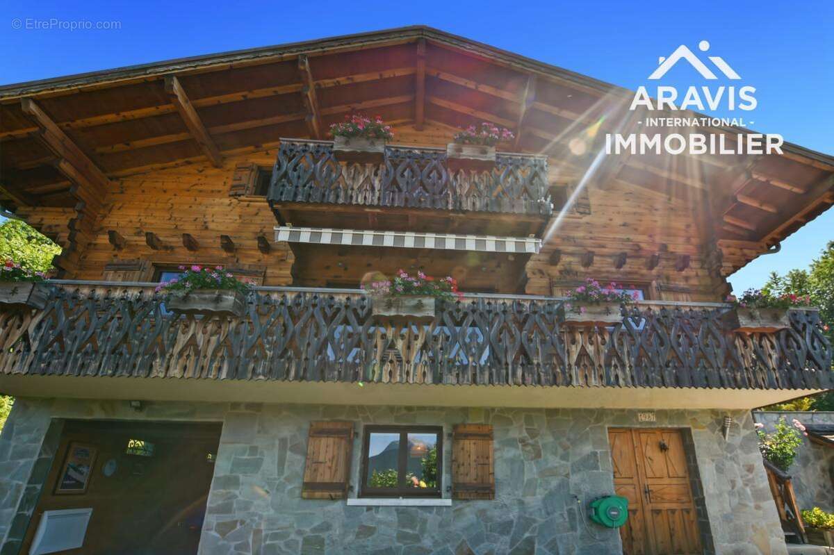 Maison à ARACHES-LA-FRASSE