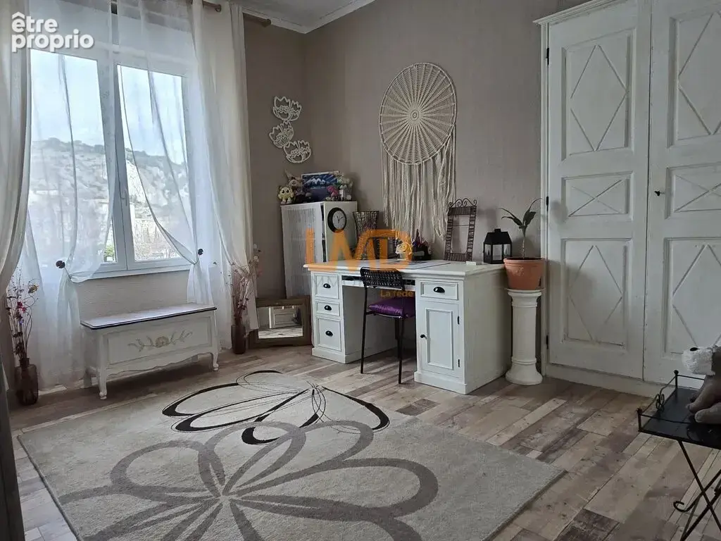 Appartement en ville : terrasse, garage et vue sur la colline ! - photo 11