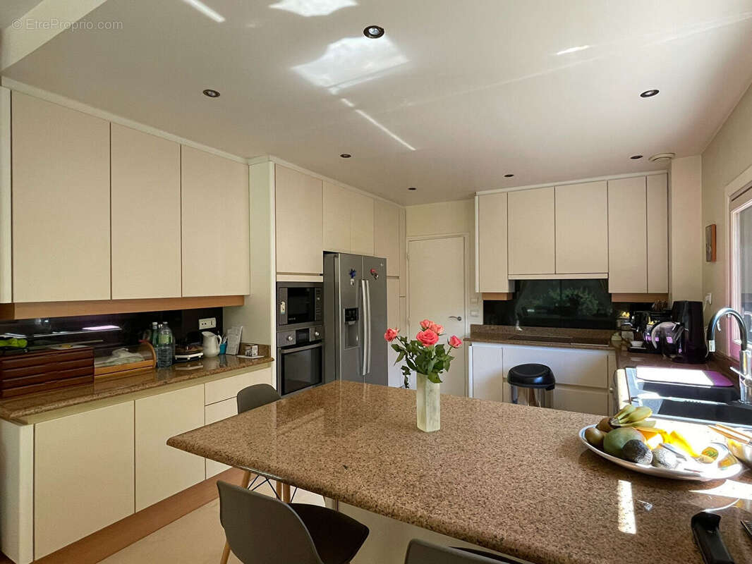 Maison à FEUCHEROLLES