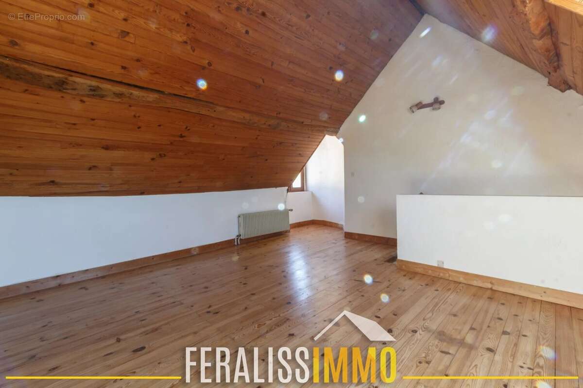 Maison à VAUX-SUR-SEINE