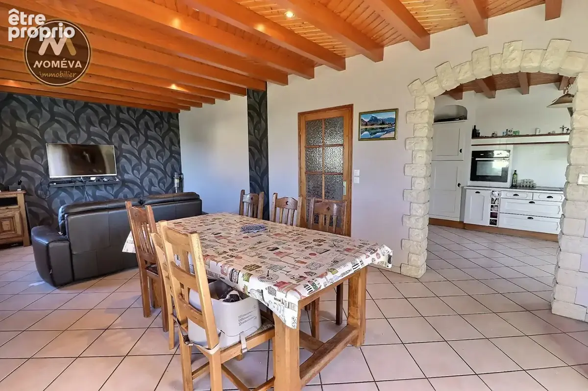 Maison Montfaucon-en-Velay 5 pièce(s) 154 m2 - photo 3