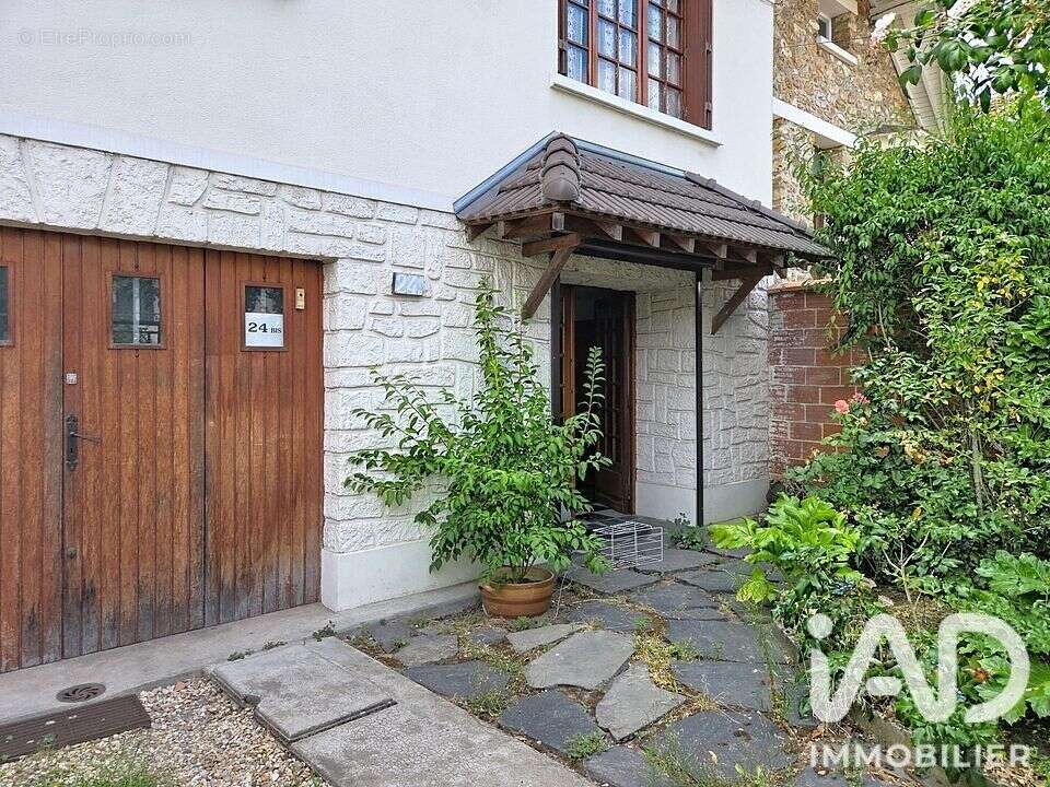 Photo 2 - Maison à LES PAVILLONS-SOUS-BOIS