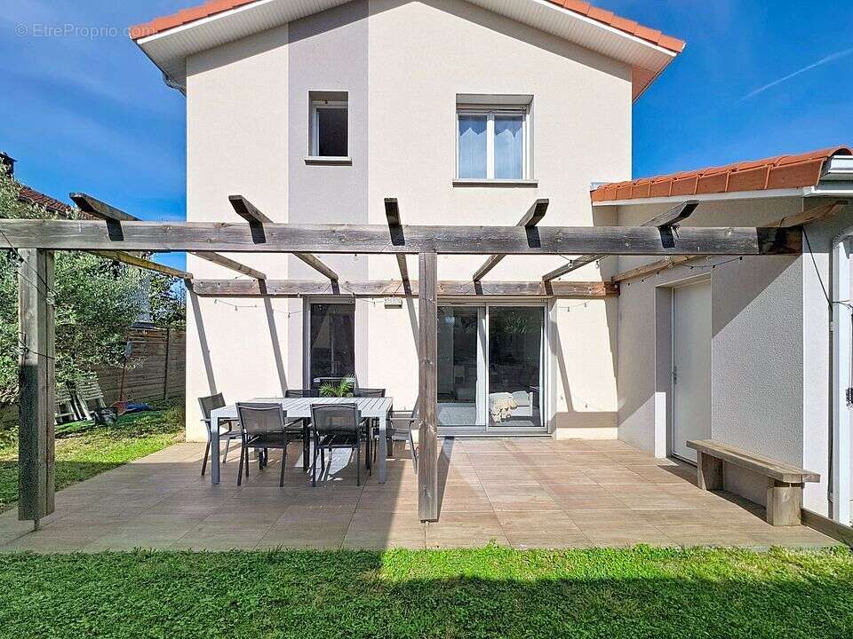 Maison à SAINT-PRIEST