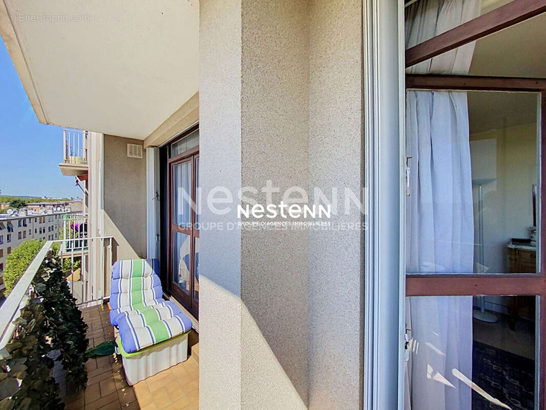 À vendre - spacieux 5 pièces de 96 m² avec balcon, box et cave à stains - photo 5
