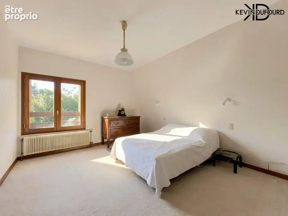 Maison 8 pièces 220 m² à vendre à Vesseaux (07200) - photo 5