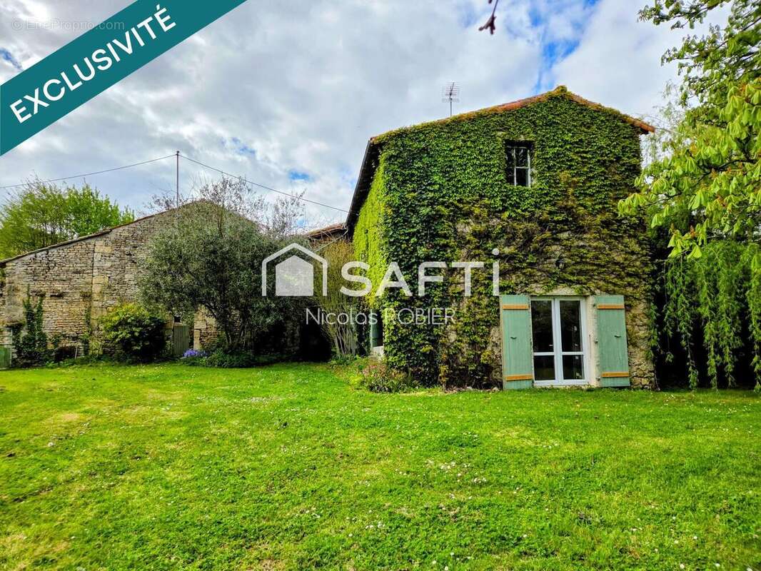 Photo 2 - Maison à AZAY-LE-BRULE
