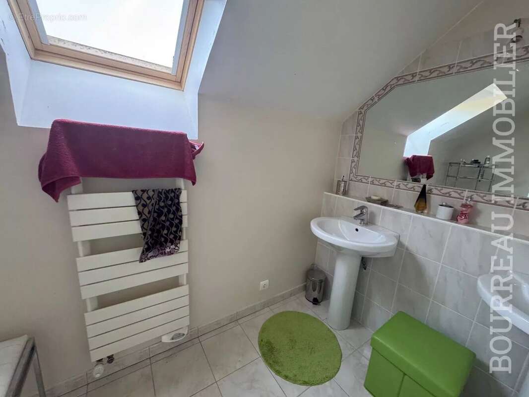 Maison à ARCES-DILO