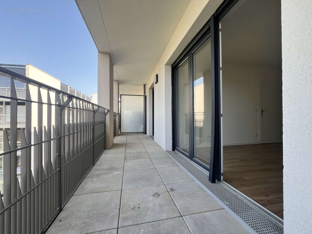 Appartement 2 pièces de 40 m2 avec balcon, parking et cave - photo 6