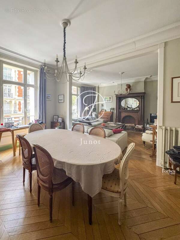Appartement à LA MADELEINE