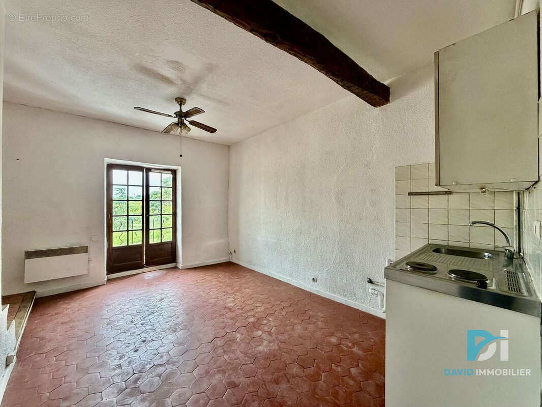 Appartement à NEZIGNAN-L'EVEQUE