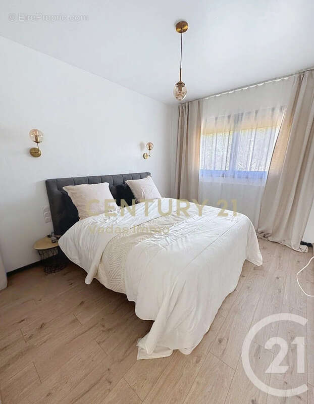 Maison à SAINT-JEAN-DE-VEDAS