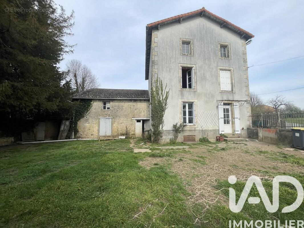 Photo 1 - Maison à PAMPROUX