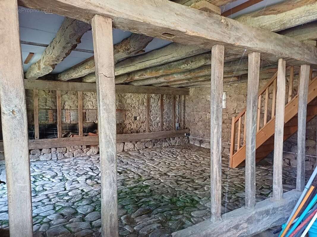 Maison à CHENERAILLES