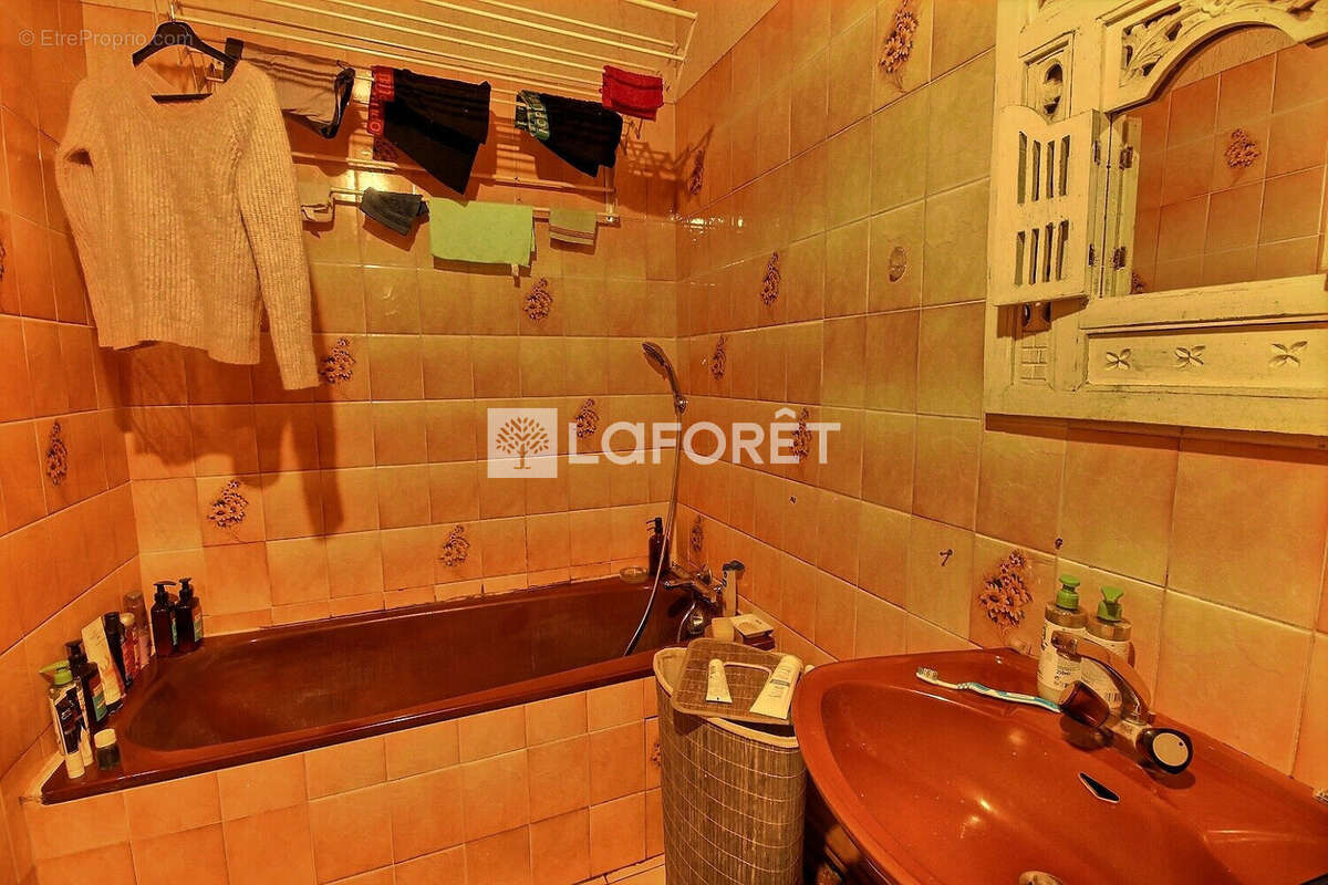 Maison à COURBEVOIE