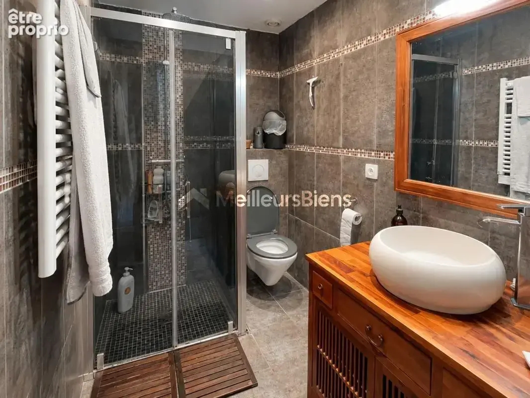 T4/T5 d’exception en rez-de-jardin avec vue dégagée de 108 m² à Marseille 13008 - photo 19