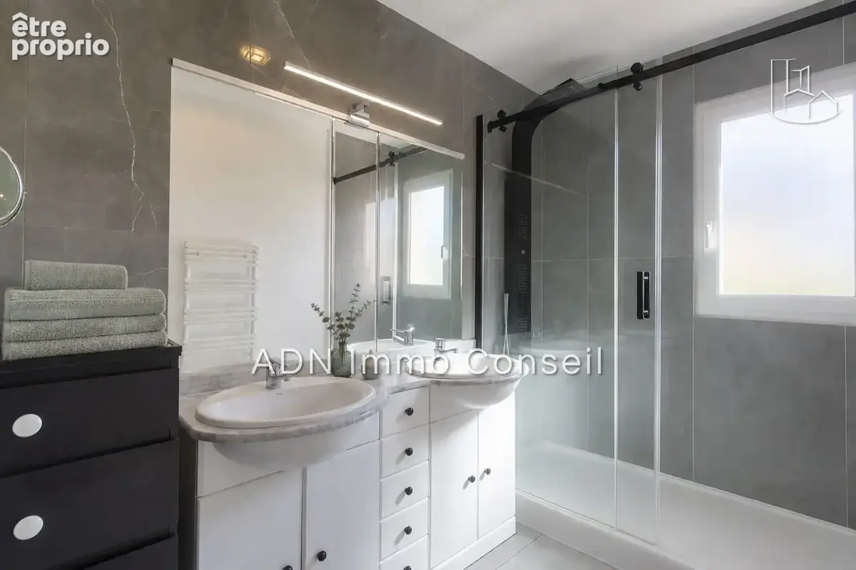 Maison 109 m² à Mallemort  - photo 8
