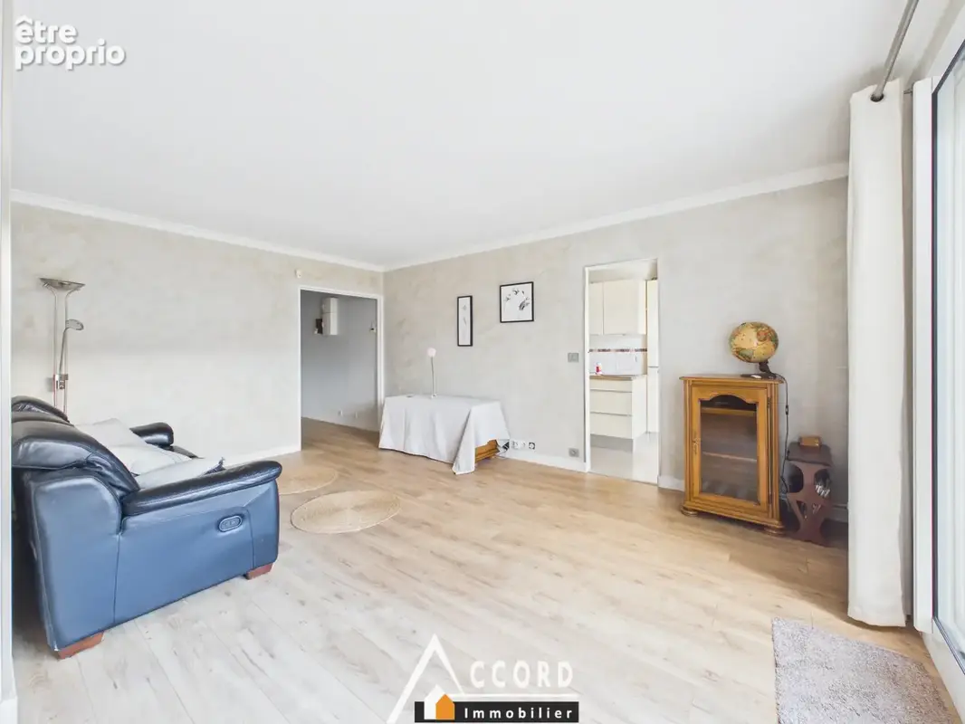 Appartement 5 pieces rez de jardin - photo 3