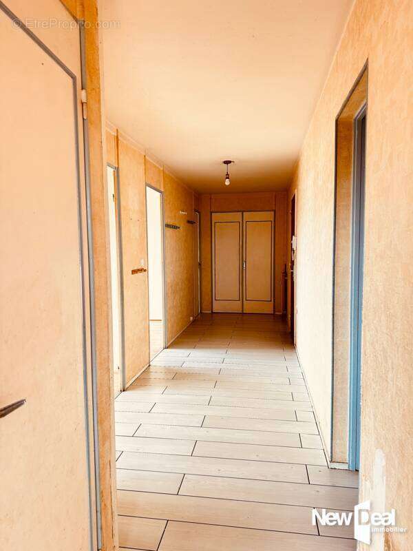 Exclusivite appartement de type 5 de 95 m2 a renover - photo 3
