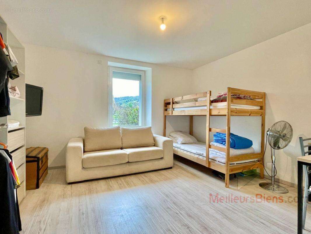 Appartement à PERRIGNY