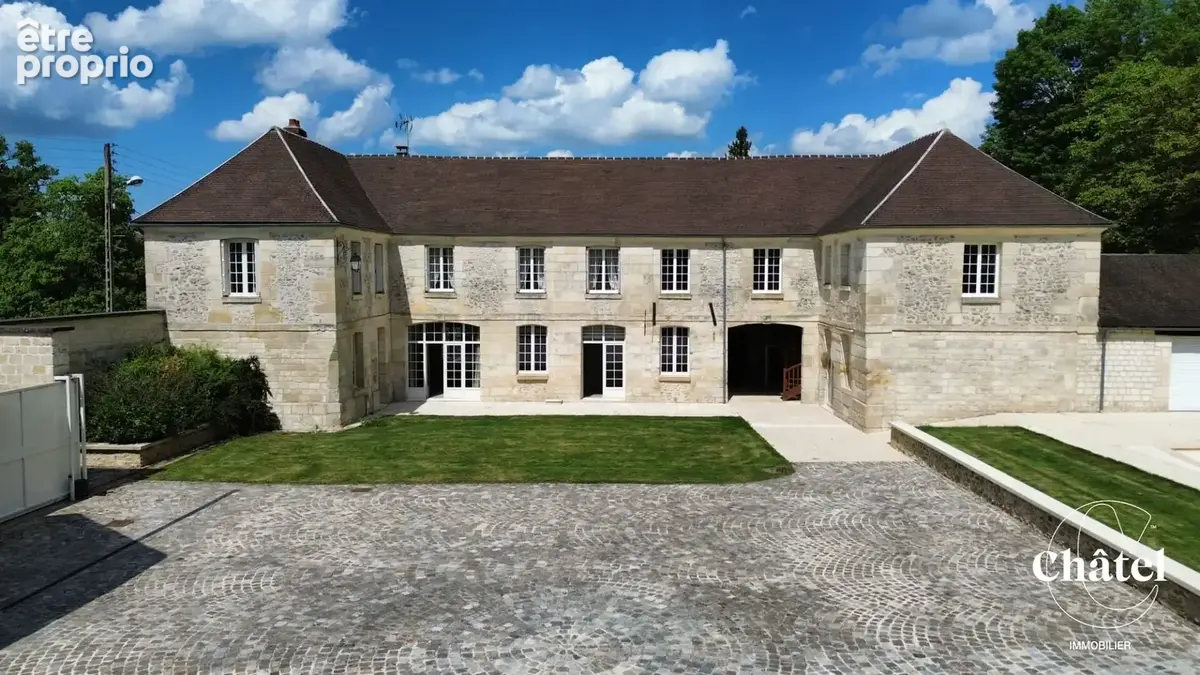Photo Maison à Verneuil-En-Halatte au prix de 1 190 000€