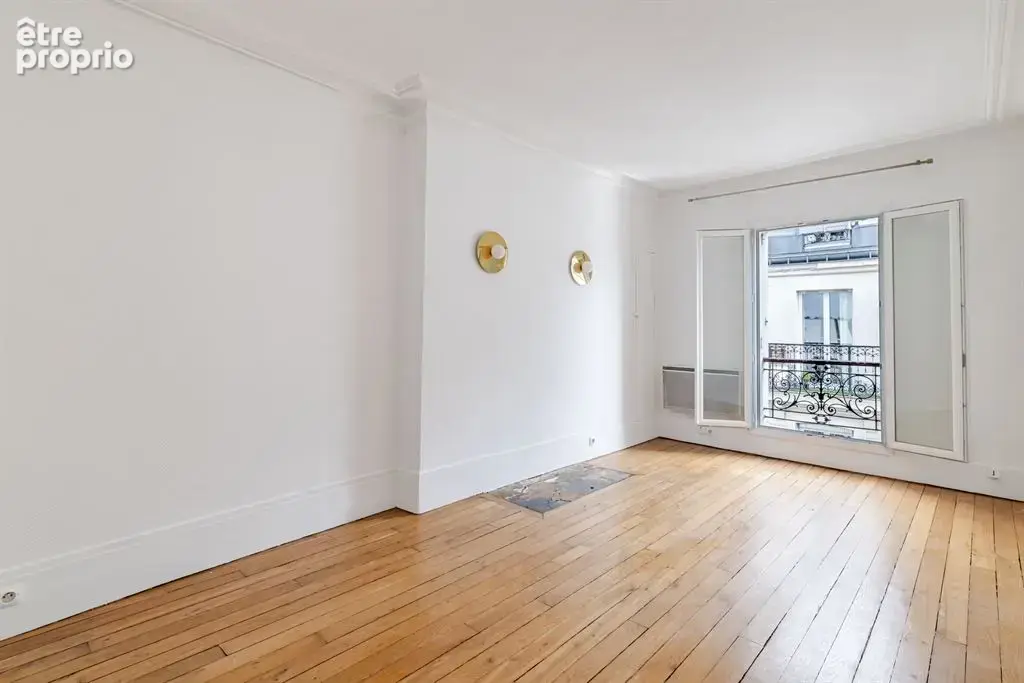 Appartement 2 pièces 42 m² à vendre à Paris-18e (75018) - photo 2