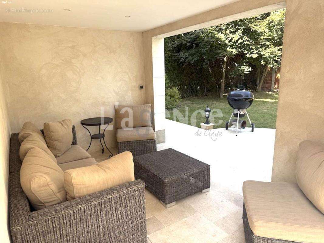 Maison à CLAYE-SOUILLY