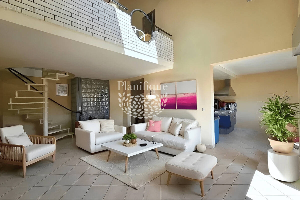 Appartement à REIGNIER