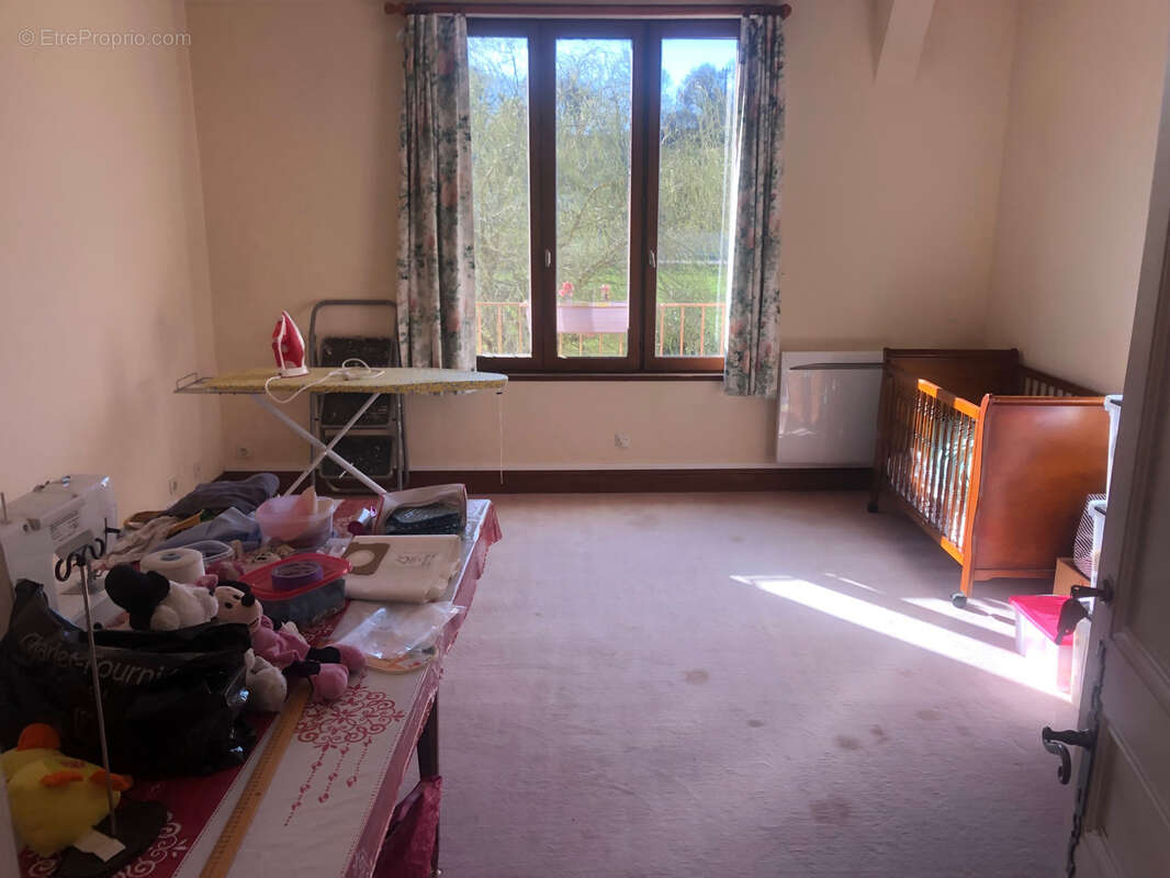 Maison à MONTREUIL-L'ARGILLE