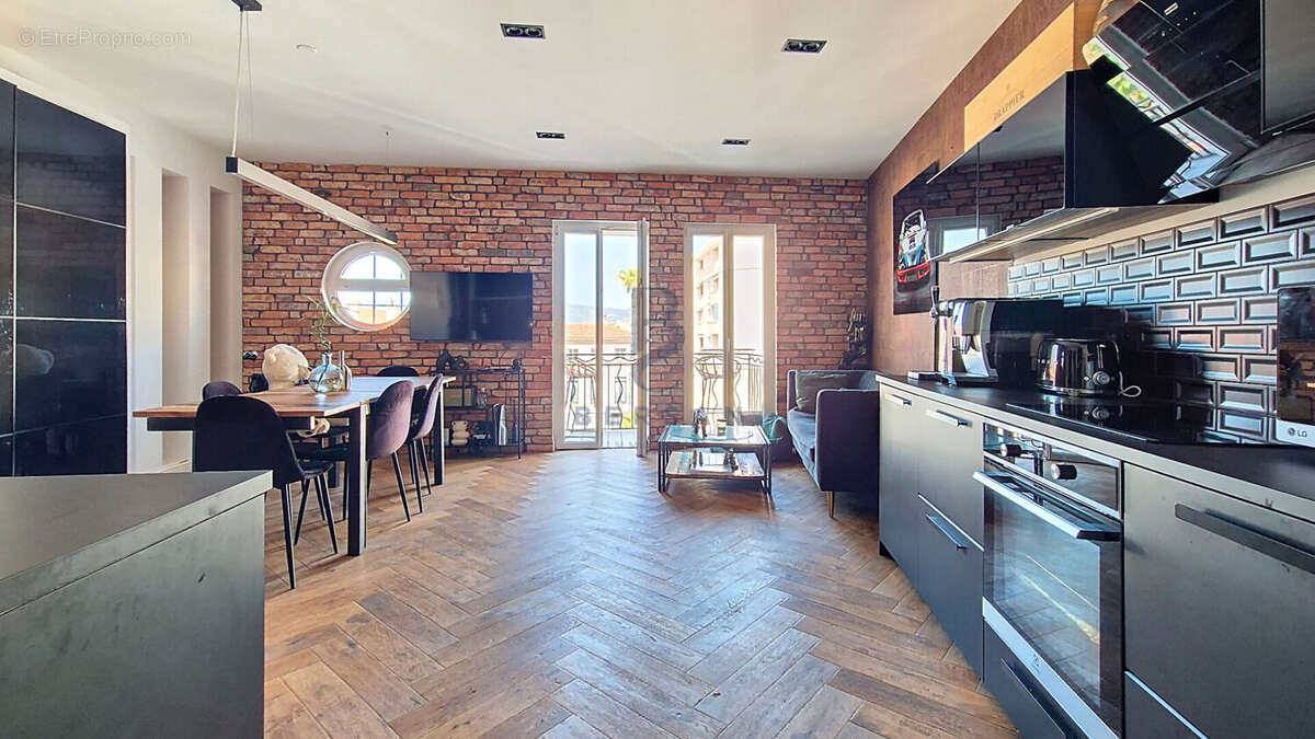 Appartement au coeur du centre ville de saint raphaël - photo 5