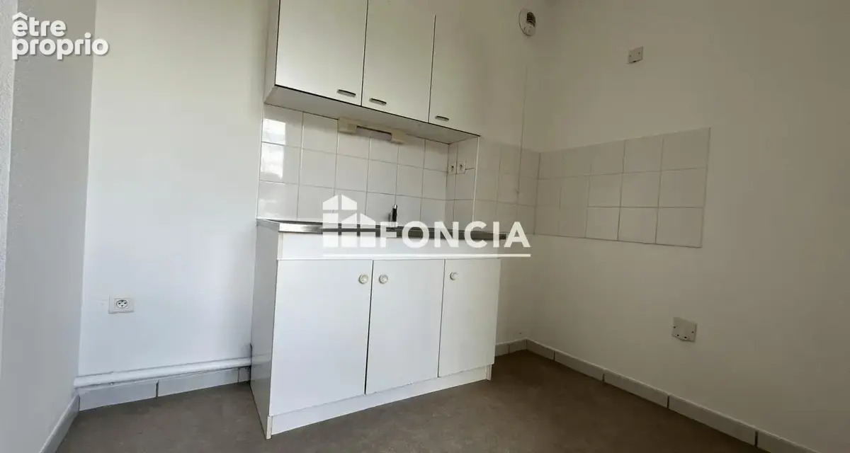 À VENDRE : T2 avec balcon et garage fermé – Saint-Brieuc Centre - photo 4