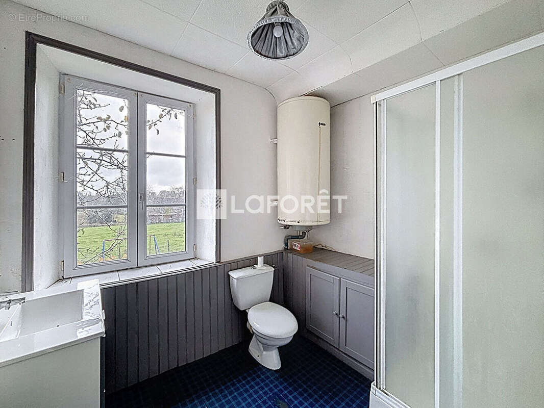 Maison à BELLOU-EN-HOULME