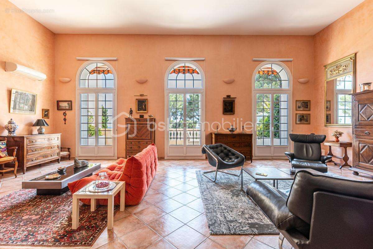 Appartement à HYERES