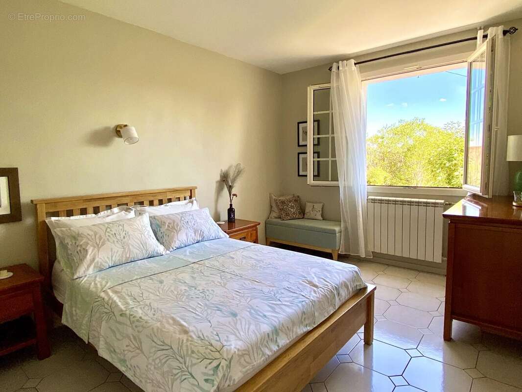 Maison à MARSEILLETTE