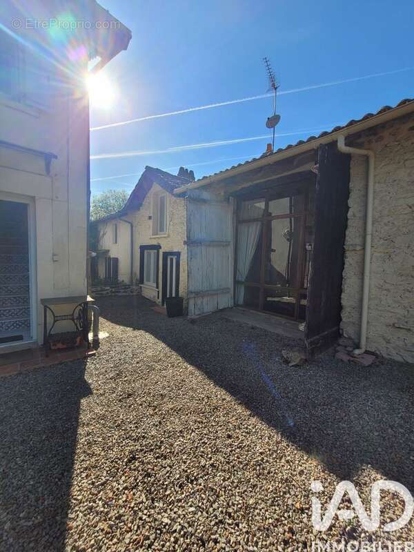 Photo 3 - Maison à CHAILLAC-SUR-VIENNE