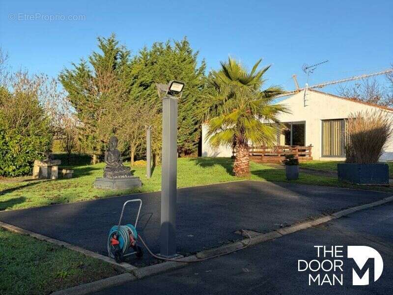 Maison à SAINTE-SOULLE