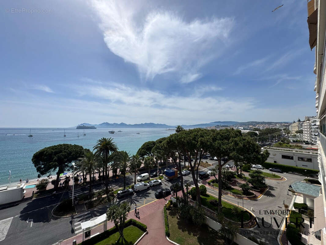 Appartement à CANNES