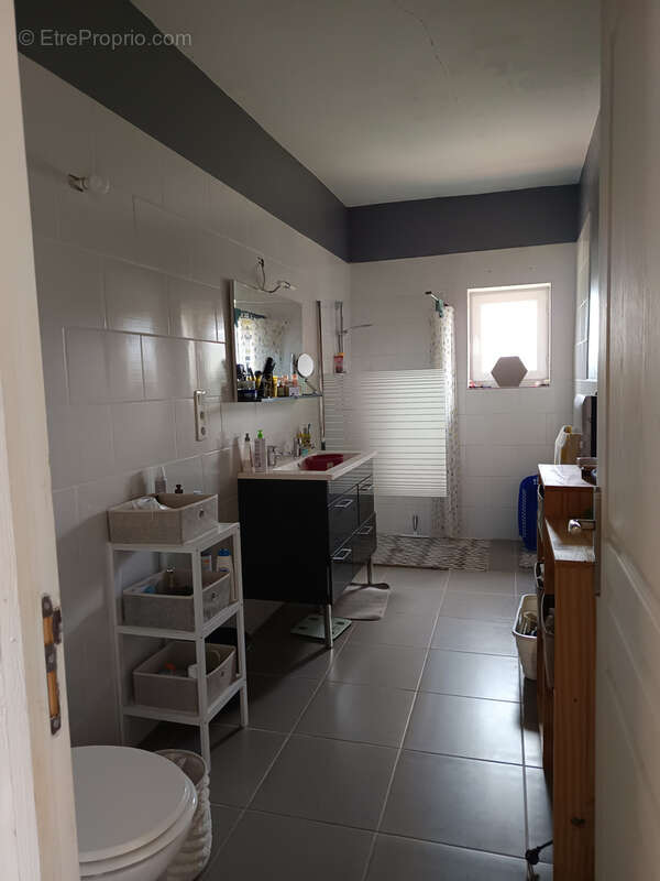 Maison de caractere  avec terrain non  attenant et garage - photo 7