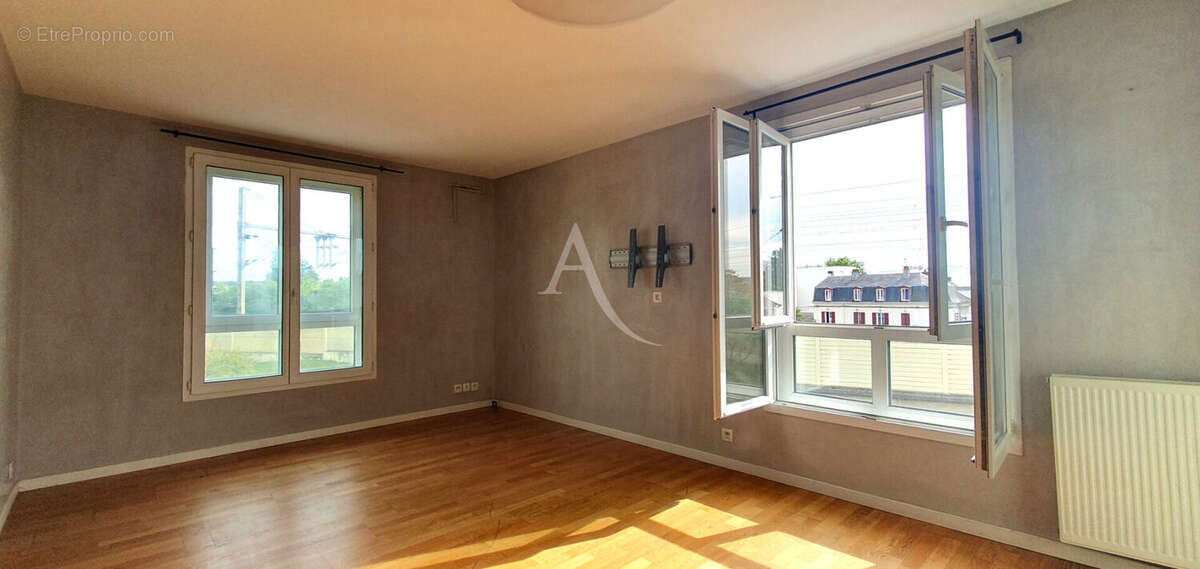 Appartement à LES MUREAUX