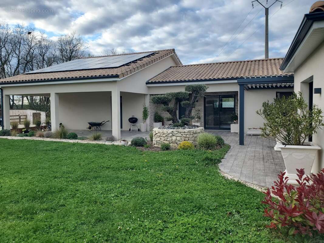 Maison à ANAIS
