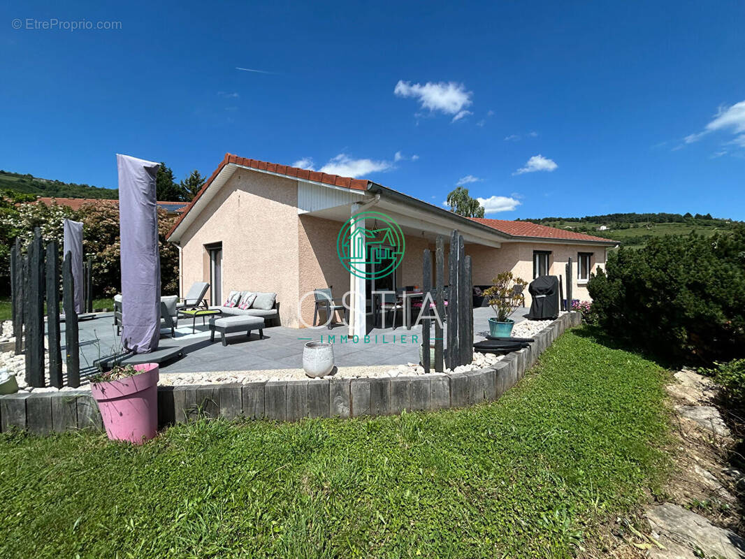 Maison à SAINT-ROMAIN-EN-JAREZ