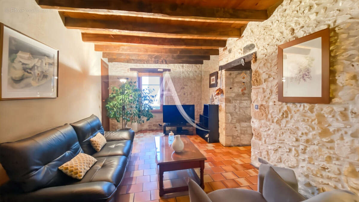 Maison à ROQUECOR